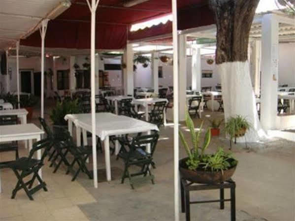 Hostal Villa Mercedes Чипиона Екстериор снимка